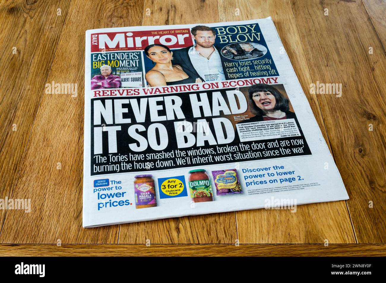 29. Februar 2024. Die Schlagzeile in Daily Mirror liest sich noch nie so schlecht. Stockfoto