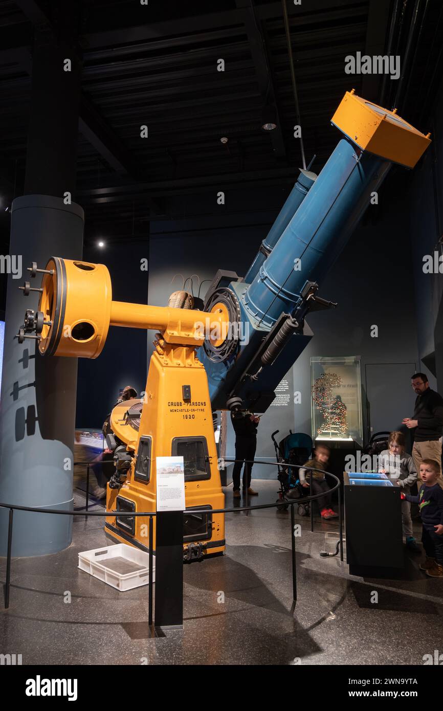 Schmidt Telescope, altes astronomisches Kameraskop-Instrument im National Museum of Scotland in Edinburgh. Stockfoto