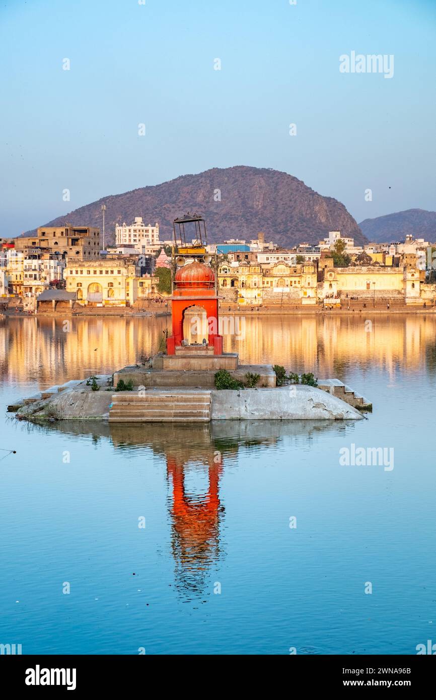 Pushkar Lake oder Pushkar Sarovar in Pushkar, Rajasthan, Indien, Heilige Hindu-Stadt, Indien Stockfoto