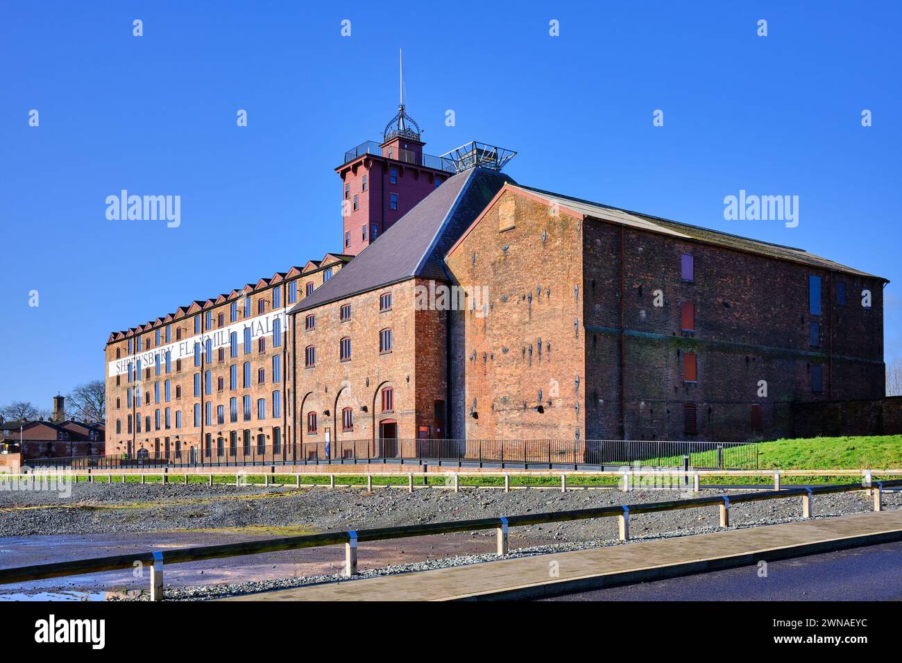 Ditherington Flax Mill, das weltweit erste Eisenrahmengebäude in Shrewsbury, Großbritannien Stockfoto