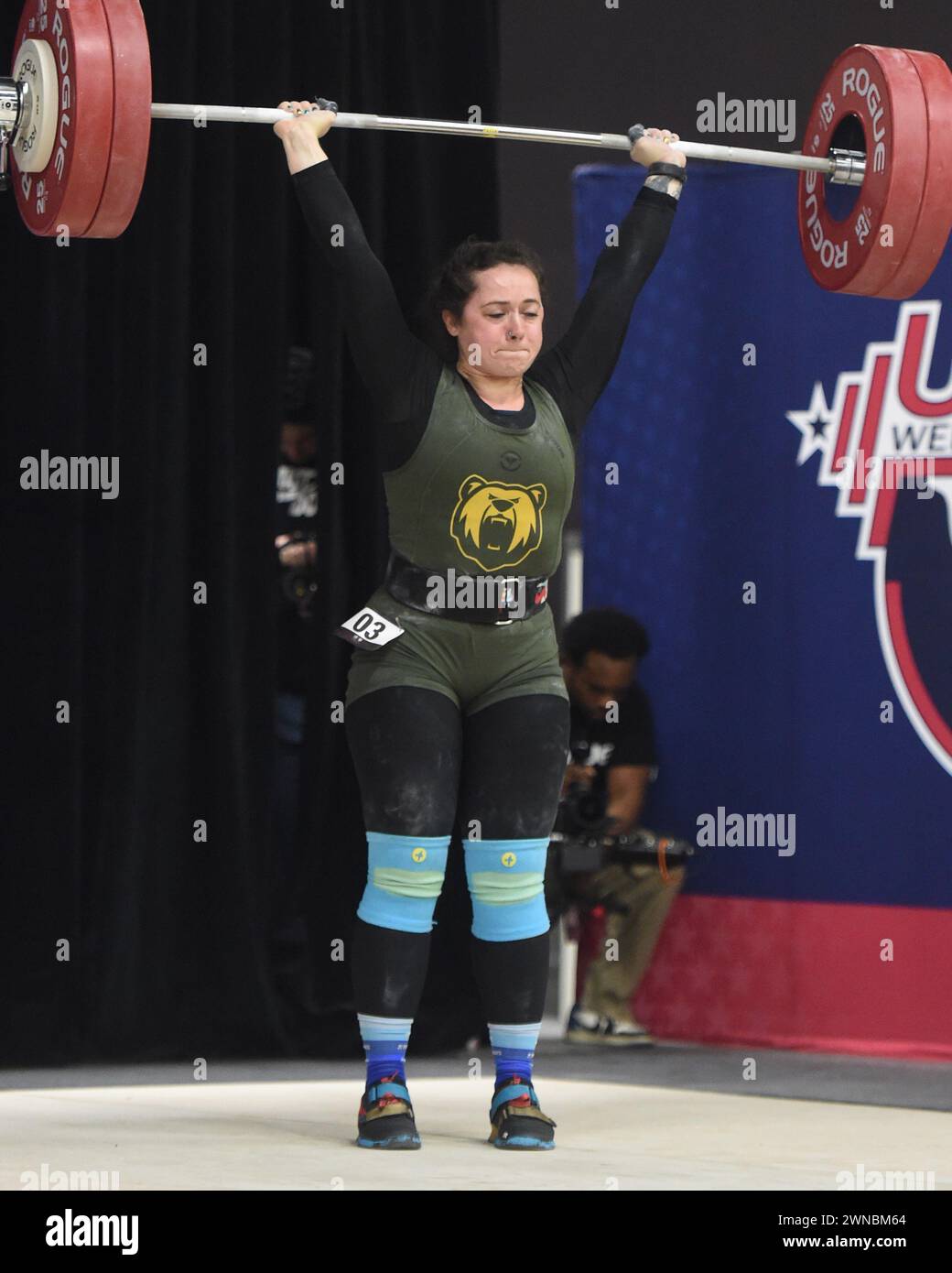 Columbus, Ohio, Usa. März 2024. Estelle Rohr saugt 130 kg bei den Frauen-Meisterschaften im Gewichtheben beim Arnold Sports Festival in Columbus, Ohio, USA. Quelle: Brent Clark/Alamy Live News Stockfoto