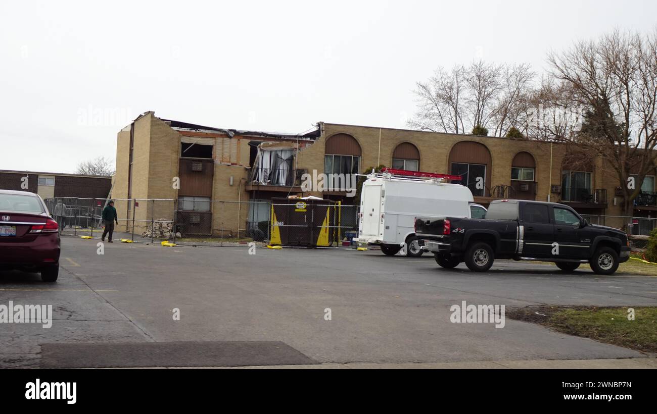Mundelein Tornado Hits Appartementkomplex Stockfoto