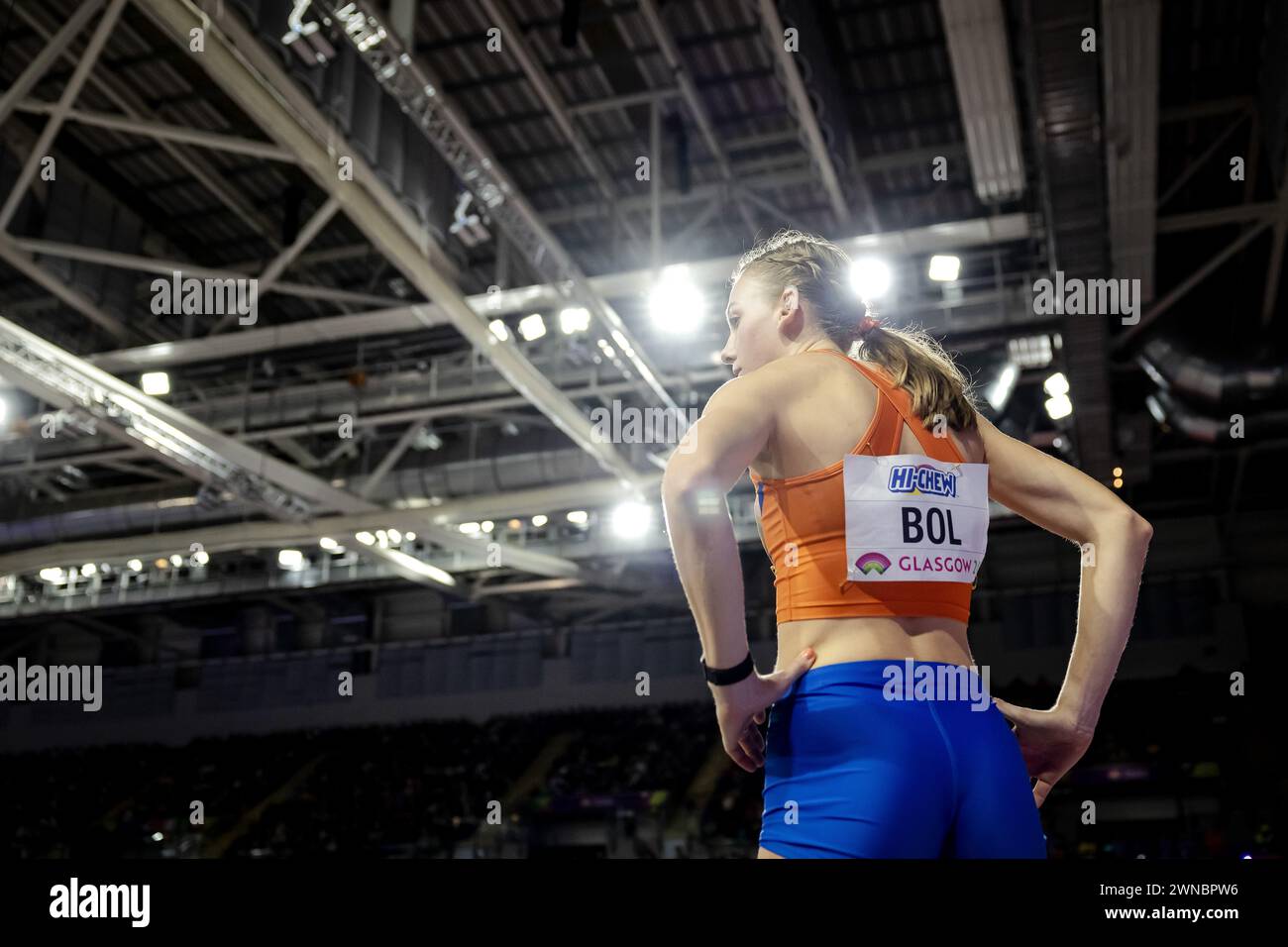 GLASGOW - Femke Bol in Aktion während der 400 Meter am ersten Tag der Leichtathletik-Weltmeisterschaft in Schottland. ANP ROBIN VAN LONKHUIJSEN Credit: ANP/Alamy Live News Stockfoto