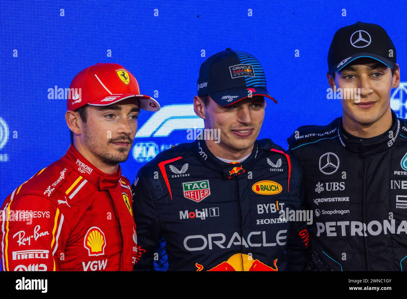 MANAMA, BAHRAIN, BAHRAIN International Circuit, 1. März 2024: Max Verstappen, Charles Leclerc und George Russell während des Formel 1 Bahrain Grand Prix Stockfoto