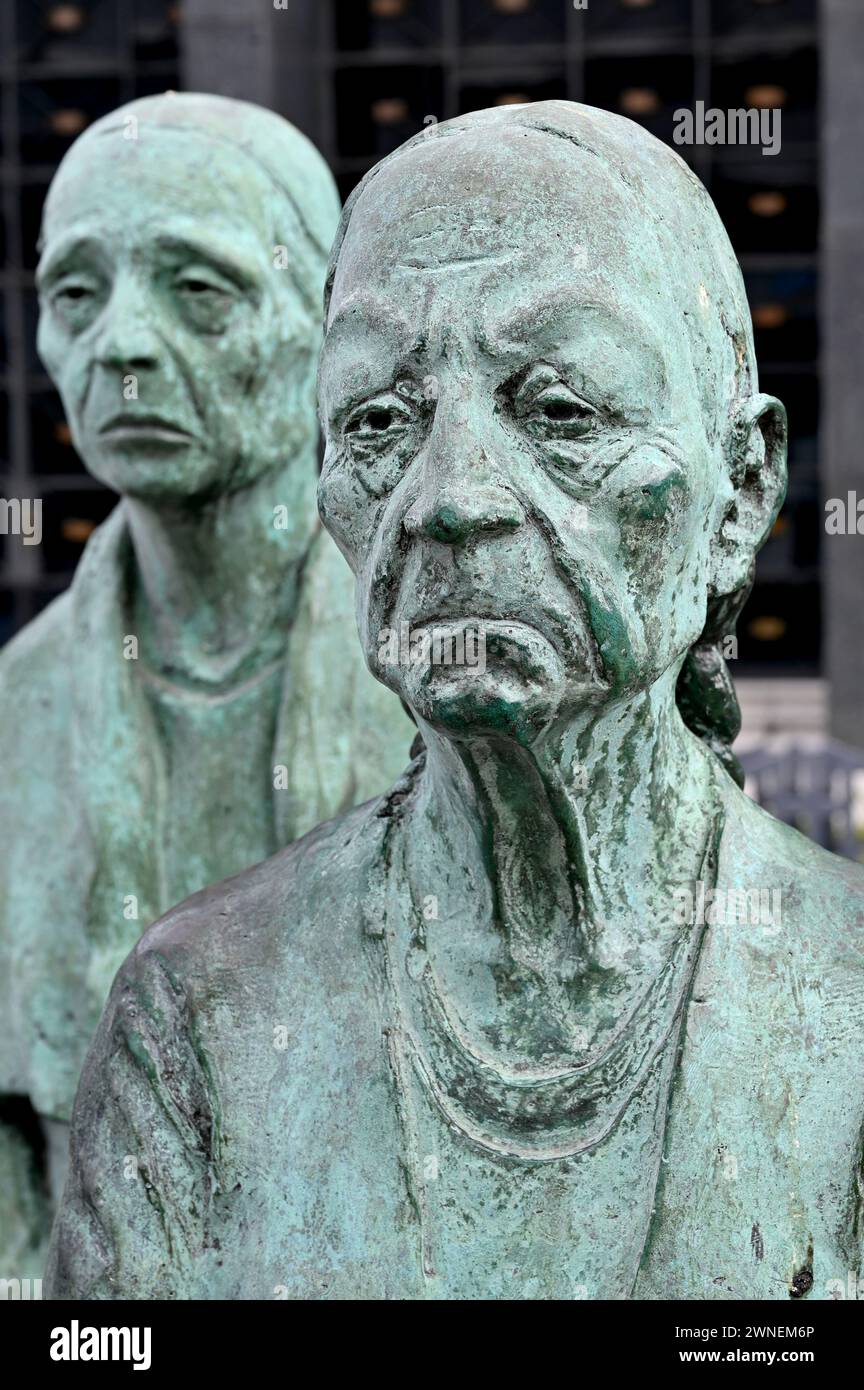 SAN JOSE, COSTA RICA: Das Monumento Los Presentes (Denkmal für die Anwesenden) ist eine Gruppe von neun Statuen zu Ehren der Einwohner. Stockfoto