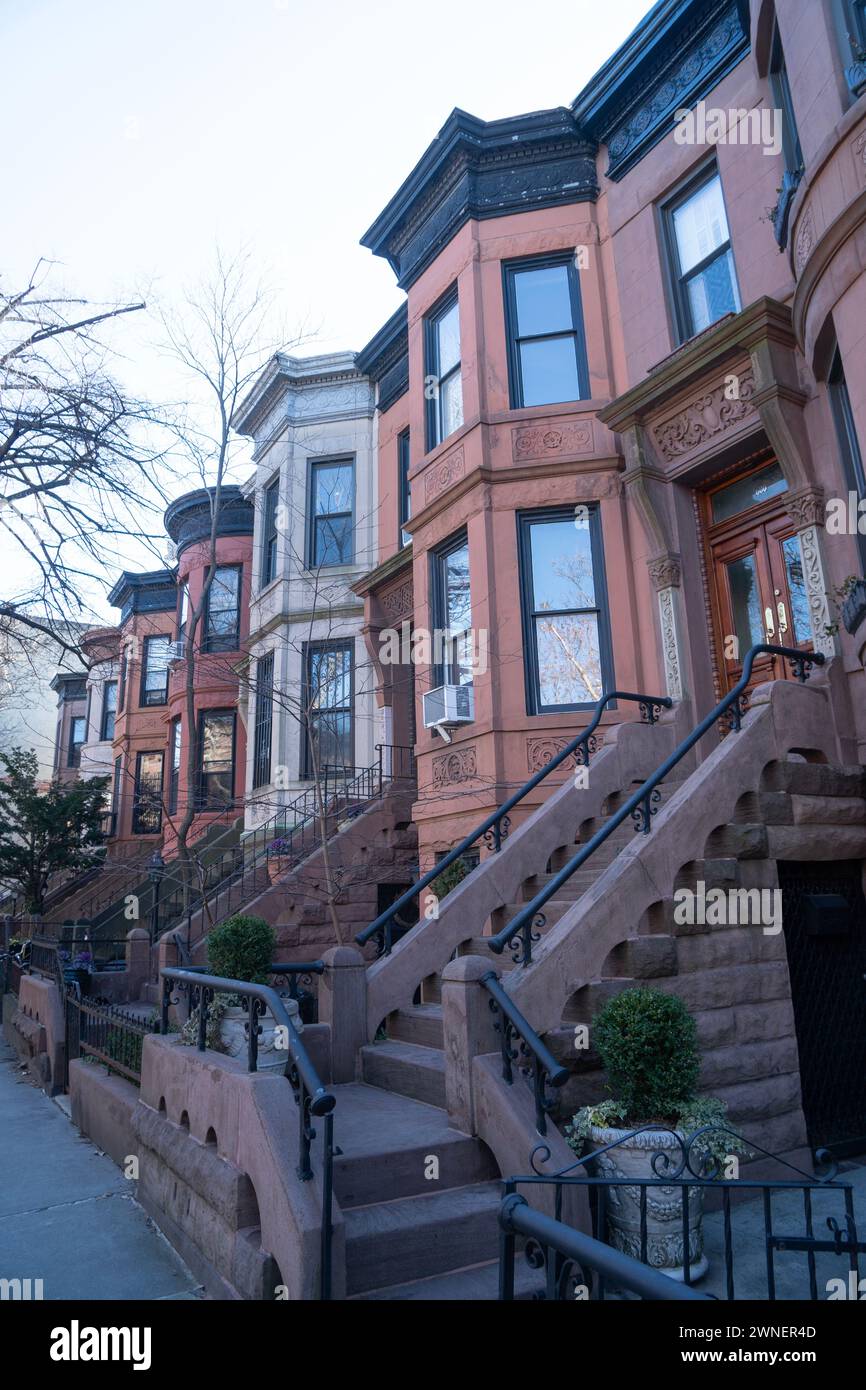 Die Residence Street im Park Slope-Viertel wird manchmal als Brownstone Brooklyn bezeichnet. Stockfoto