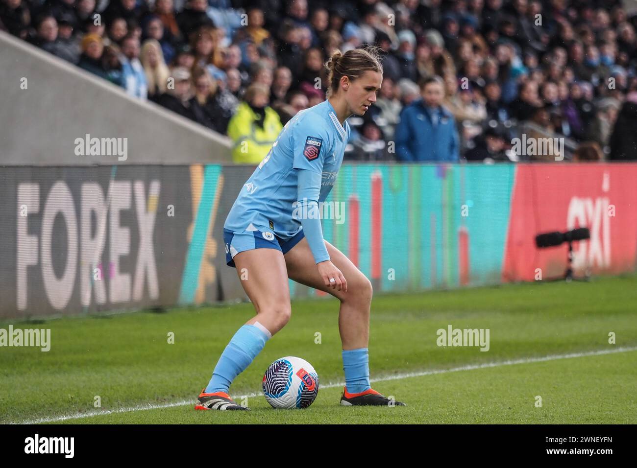 Manchester, Großbritannien. März 2024. Manchester, England, 2. März 2024: Kerstin Casparij (18 Manchester City) auf dem Ball während des Barclays FA Womens Super League Fußballspiels zwischen Manchester City und Everton im Joie Stadium in Manchester, England (Natalie Mincher/SPP) Credit: SPP Sport Press Photo. /Alamy Live News Stockfoto