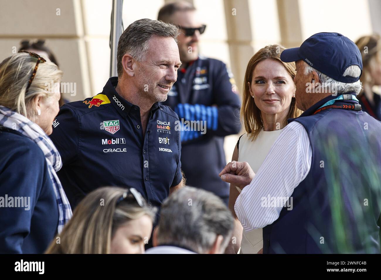 HORNER Christian (gbr), Teamchef von Red Bull Racing, Porträt und seine Frau Mitglied von Spice Girls Geri Halliwell, Porträt während des Formel 1 Gulf Air Bahrain Grand Prix 2024, 1. Runde der FIA Formel 1 Weltmeisterschaft 2024 vom 29. Februar bis 2. März, 2024 auf dem Bahrain International Circuit in Sakhir, Bahrain Stockfoto