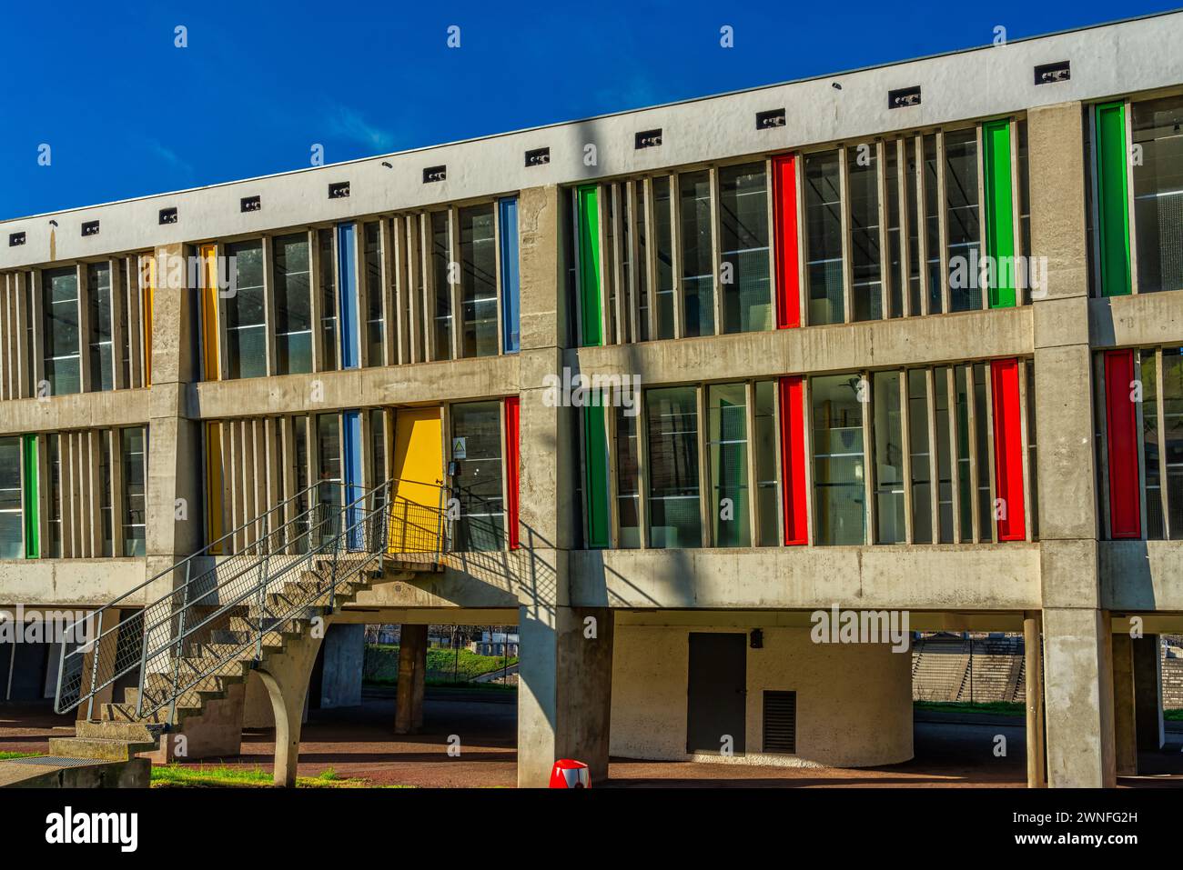 Das Maison de la Culture of Firminy von dem Architekten Le Corbusier ist Teil des internationalen Netzwerkes von Stätten, das von der UNO anerkannt wurde. Firminy Stockfoto