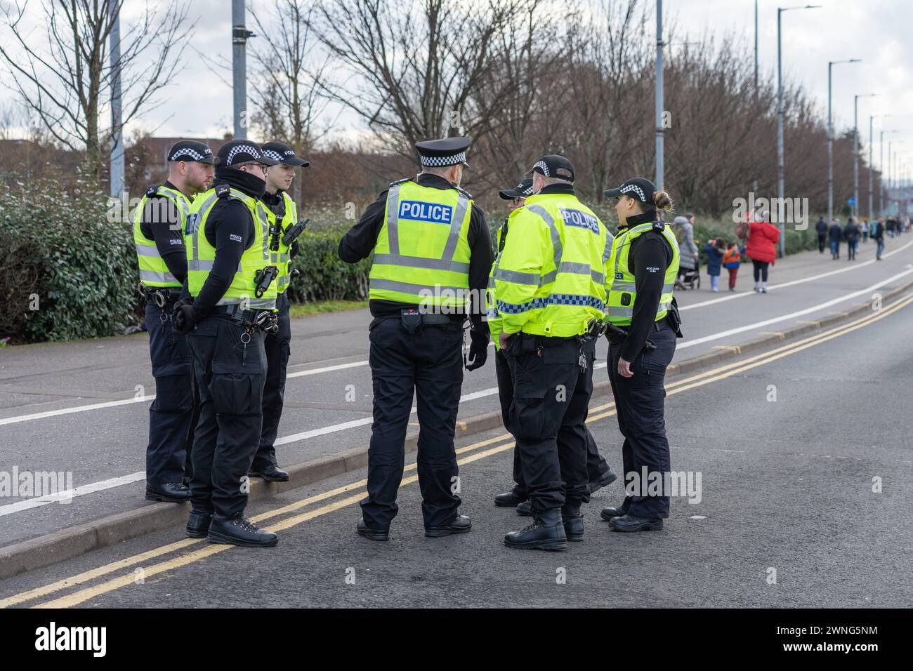 Glasgow, Schottland, Großbritannien. März 2024. Pro-palästinensische Demonstranten marschieren in die Emirates Arena in Glasgow, um gegen die Teilnahme israelischer Athletik-Hallenweltmeisterschaften 2024 zu protestieren und einen Waffenstillstand in Gaza zu fordern. Quelle: R.Gass/Alamy Live News Stockfoto