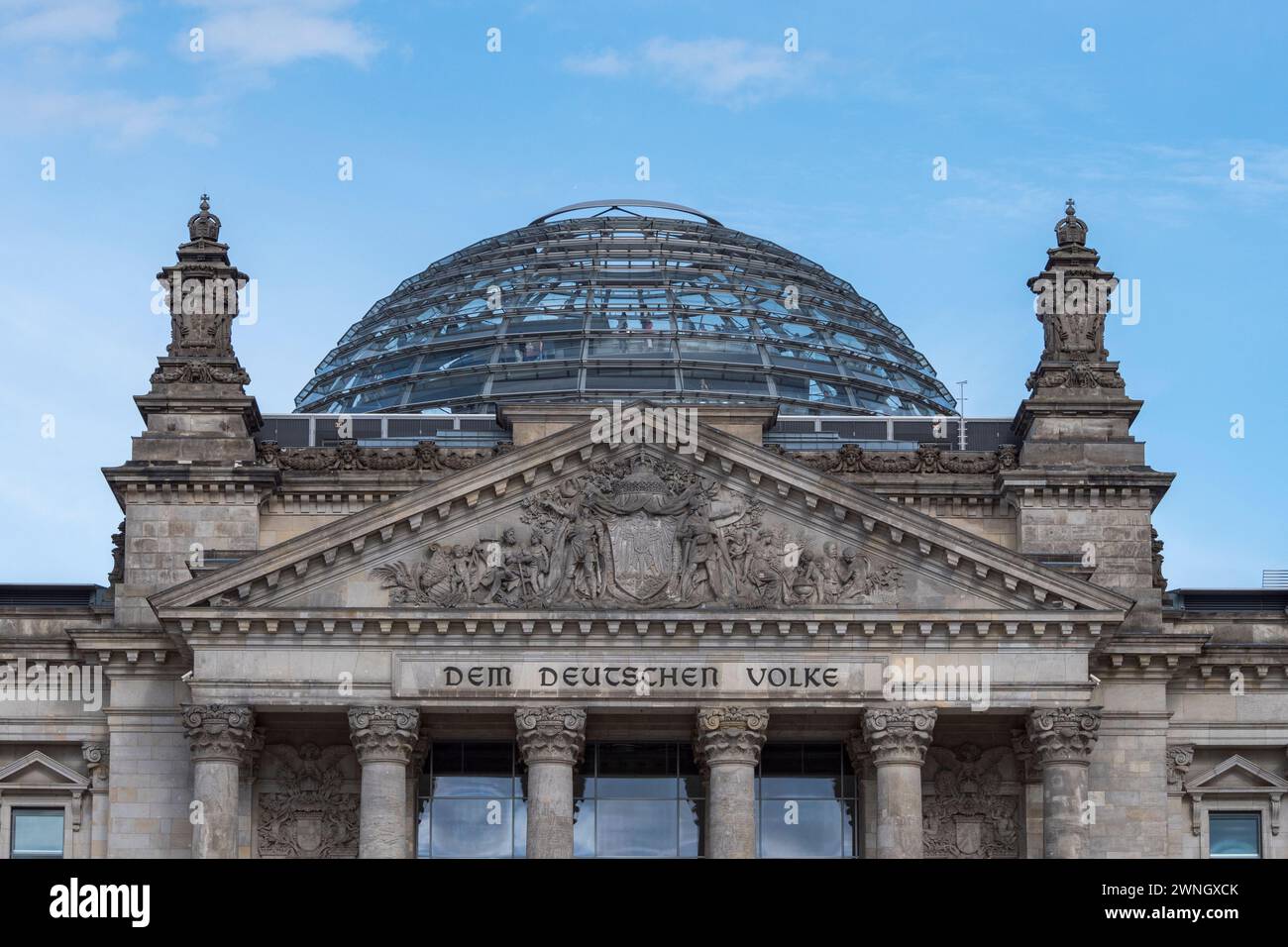 Die Kuppel auf dem Reichstag in Berlin. Stockfoto