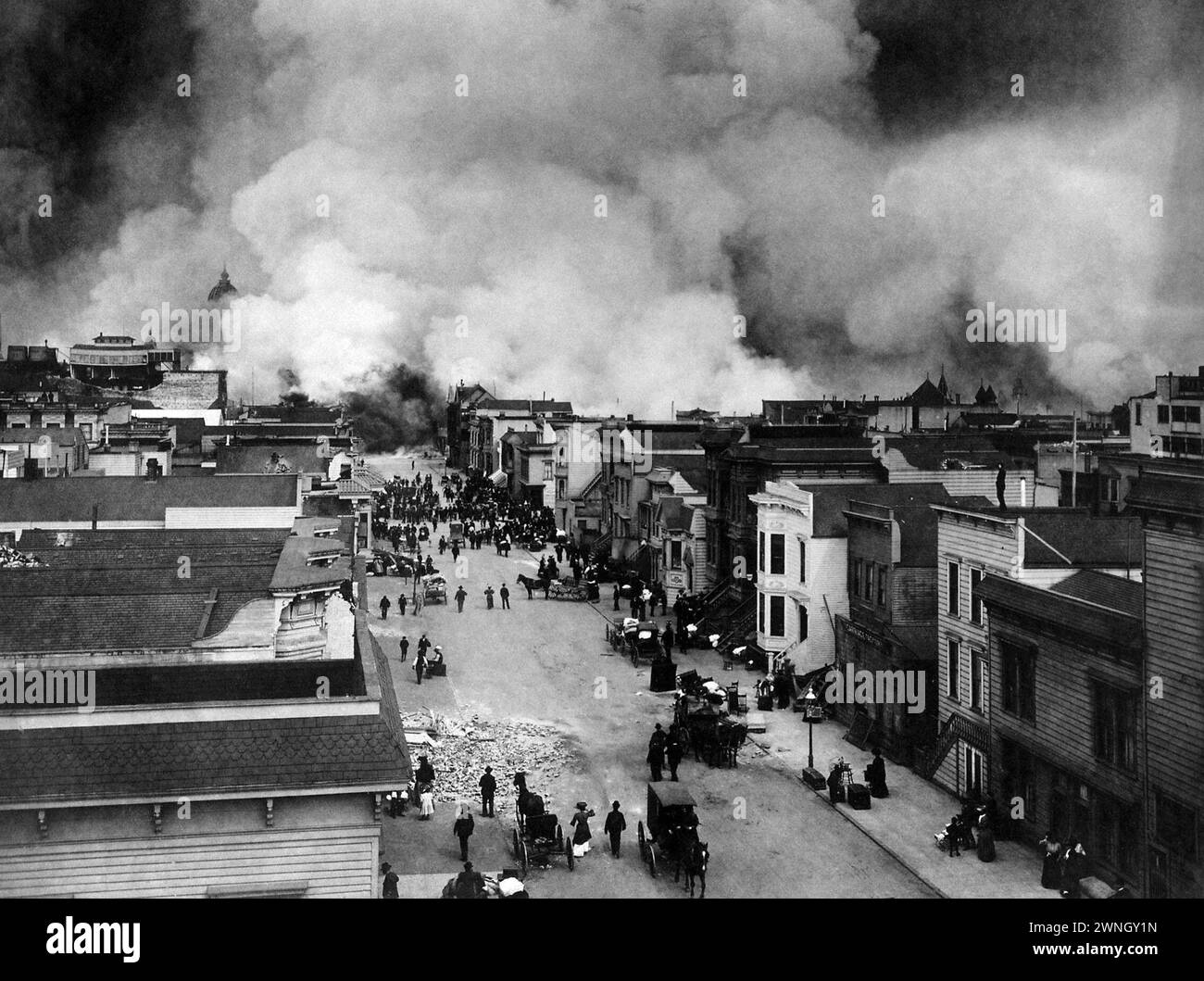 April 1906. San Francisco Erdbeben von 1906: Verbrennung San Franciscos. Missionsbezirk Stockfoto