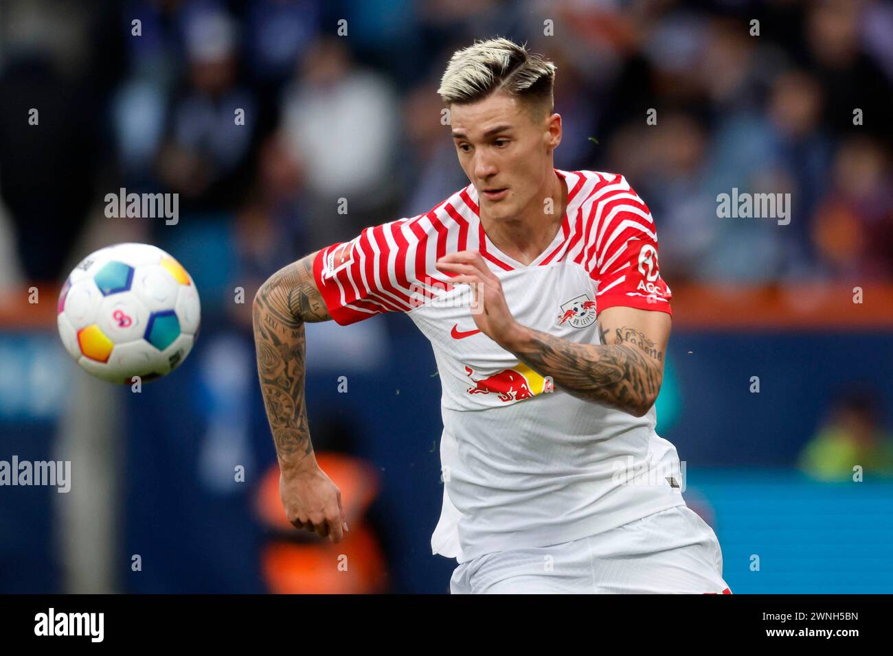 Bochum, Deutschland, 1. Fussball-Bundesliga 24. Spieltag VFL Bochum: RB Leipzig 1:4 02. 03. 2024 im Vonovia Ruhrstadion Bochum Benjamin SESKO (RBL) Foto: Norbert Schmidt, Düsseldorf Stockfoto