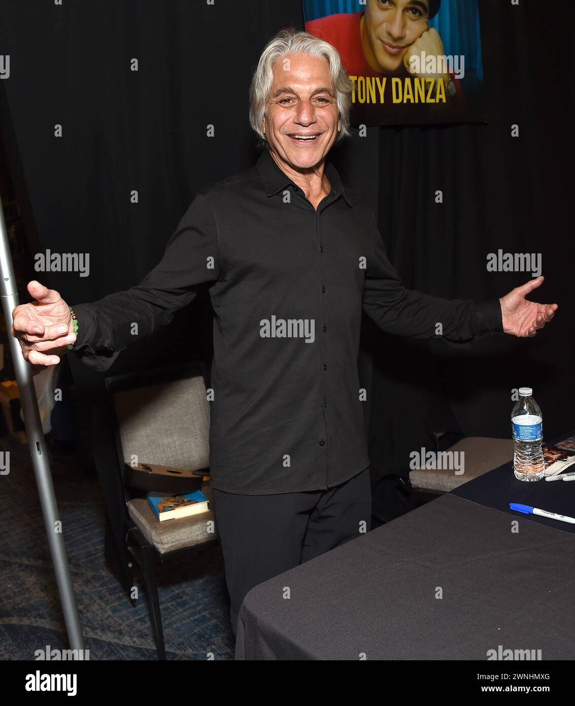 Burbank, USA. März 2024. Tony Danza bei der Spring 2024 The Hollywood Show im Marriott Hotel Burbank am 2. März 2024 in Burbank, KALIFORNIEN. © Lisa OConnor/AFF-USA.com Credit: AFF/Alamy Live News Stockfoto