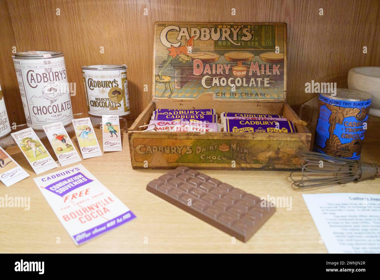 NUR Ein Blick auf Cadburys Archivsammlung in Bournville, bevor die Schokoladenmarke diesen Montag 200 Jahre alt wird. Ausgabedatum: Sonntag, 3. März 2024. Stockfoto