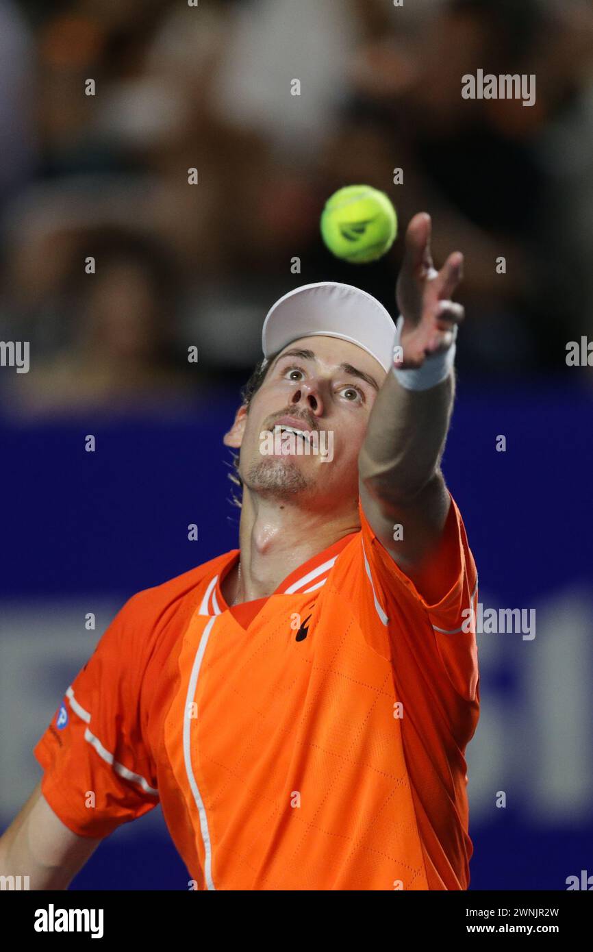 Acapulco, Mexiko. März 2024. Der Australier Alex de Minaur spielt im Finale der Männer gegen den Norweger Casper Ruud beim Tennis-Turnier der ATP Mexican Open 2024 in Acapulco, Mexiko, am 2. März 2024. Quelle: Francisco Canedo/Xinhua/Alamy Live News Stockfoto
