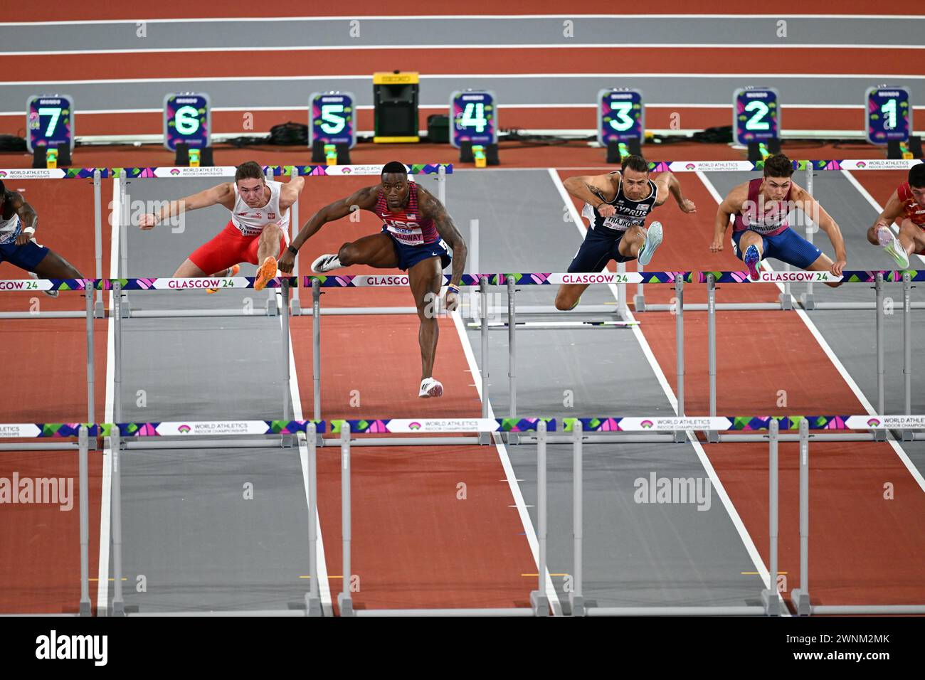 Grant Holloway gewinnt Gold in den 60-m-Hürden der Männer bei den Leichtathletik-Hallenweltmeisterschaften, Glasgow 2. märz 2024 Credit: Martin Bateman/Alamy Live News Stockfoto