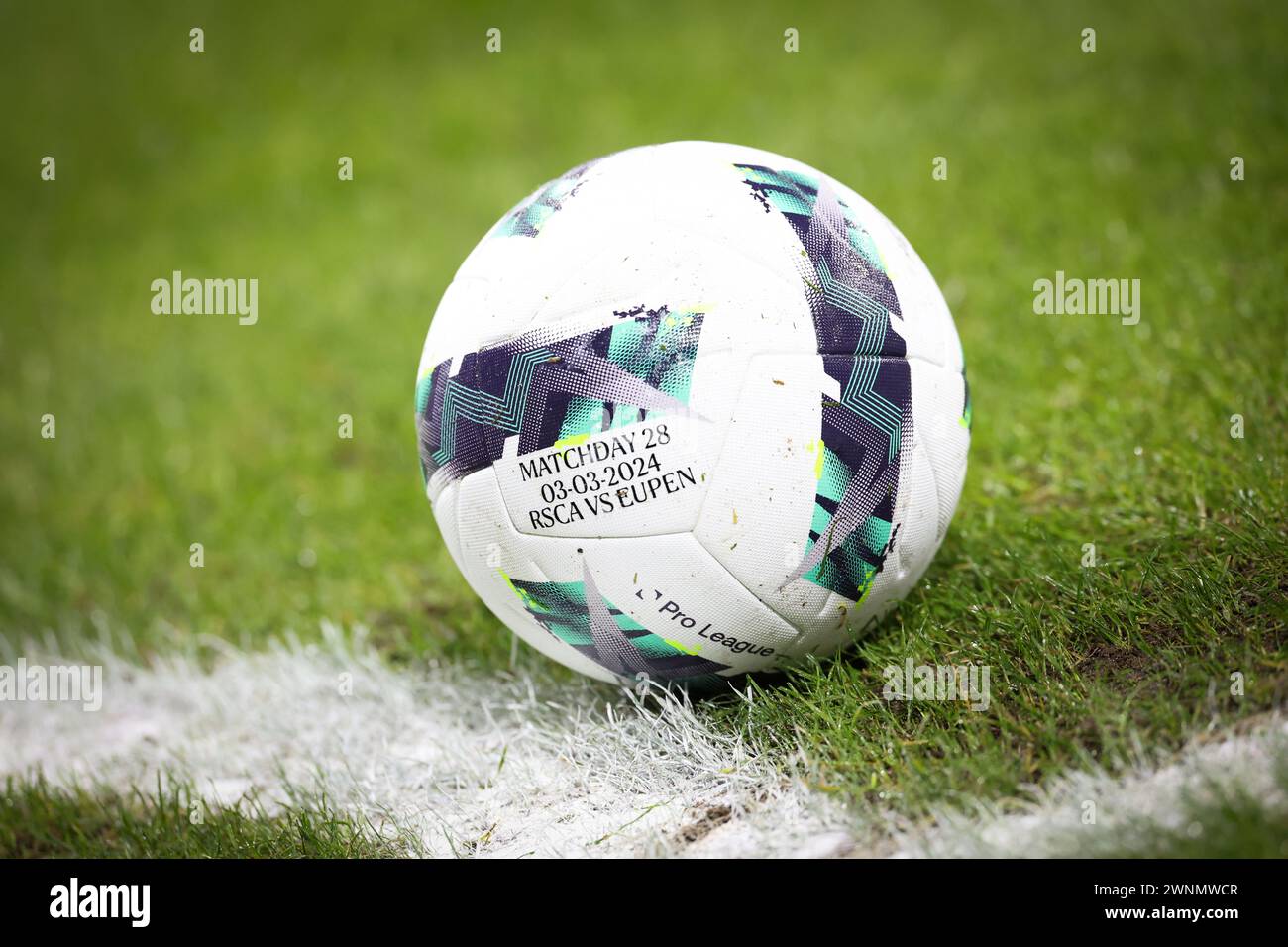 Brüssel, Belgien März 2024. Die Abbildung zeigt den Ball während eines Fußballspiels zwischen RSC Anderlecht und KAS Eupen, Sonntag, den 03. März 2024 in Brüssel, am 28. Tag der ersten Liga der Jupiler Pro League 2023-2024. BELGA PHOTO VIRGINIE LEFOUR Credit: Belga News Agency/Alamy Live News Stockfoto