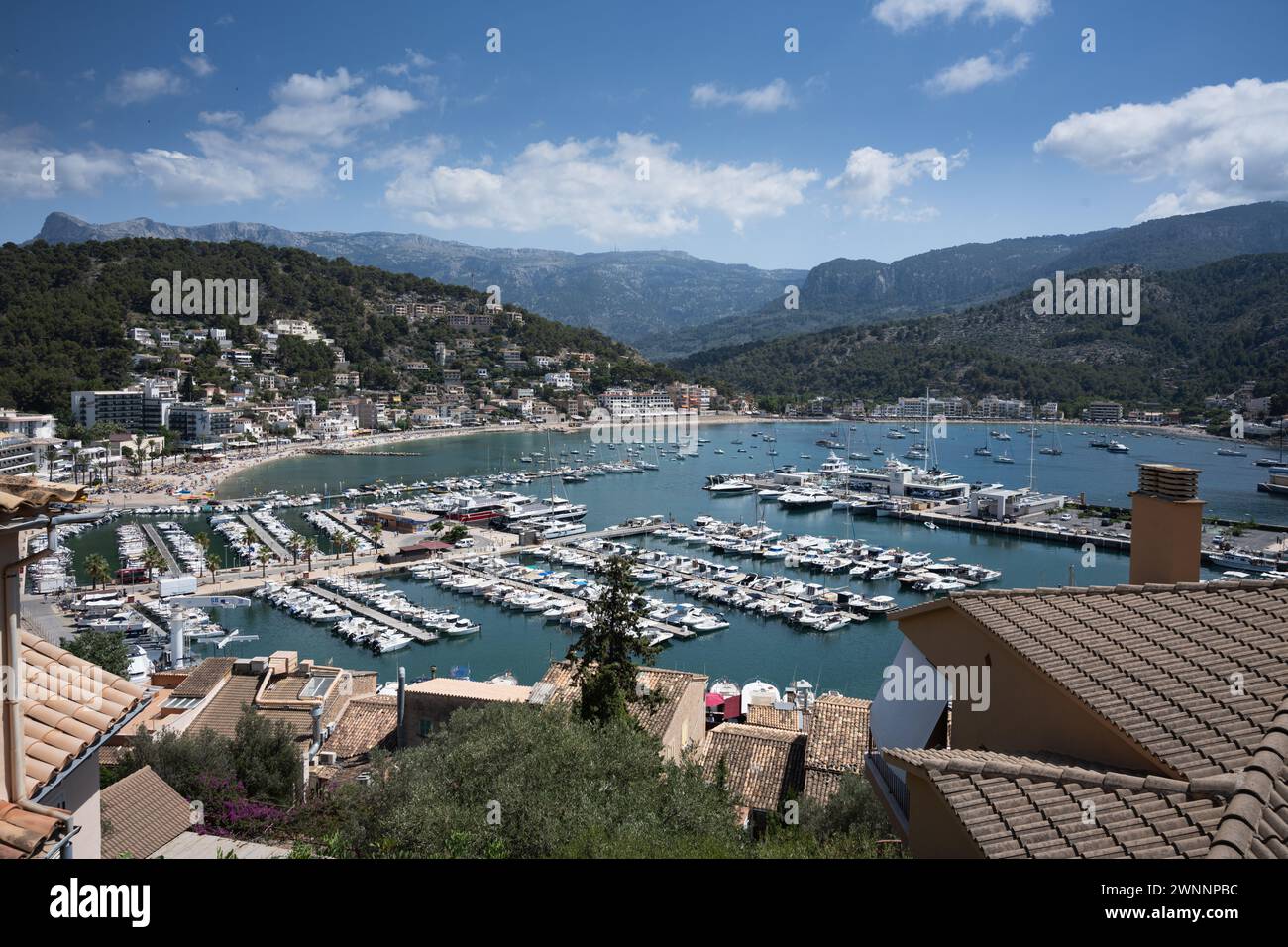 Küstenort Port de Soller auf Mallorca Stockfoto