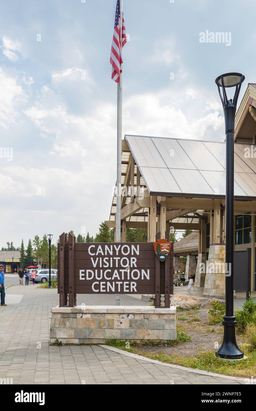 Schild am Canyon Visitor Education Center im Yellowstone-Nationalpark, Wyoming Stockfoto