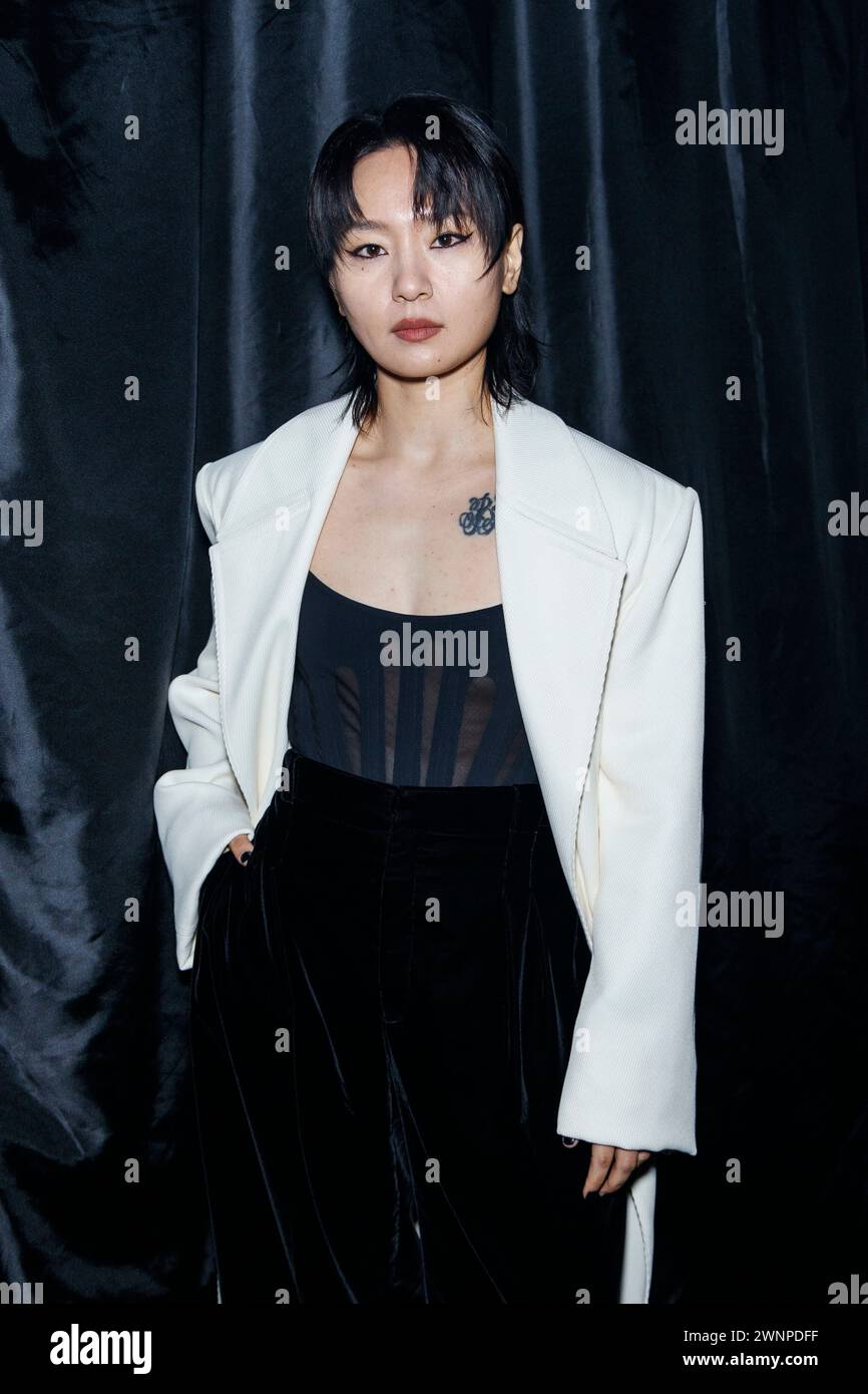 Paris, Frankreich. März 2024. Bibi Zhou besucht MUGLER Herbst/Winter