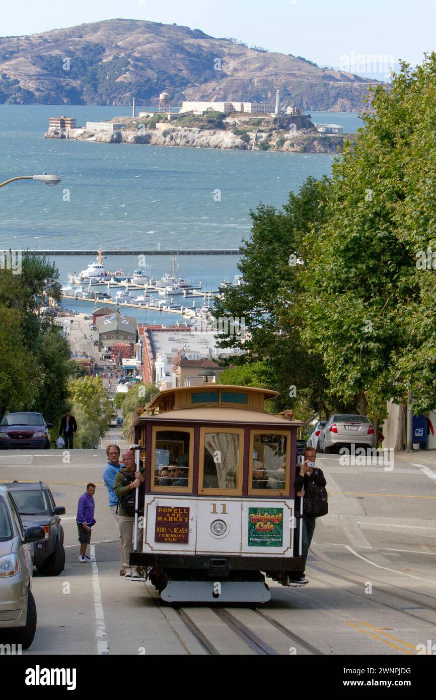 Fahrer in San Franciscos berühmten Cable Cars. Stockfoto