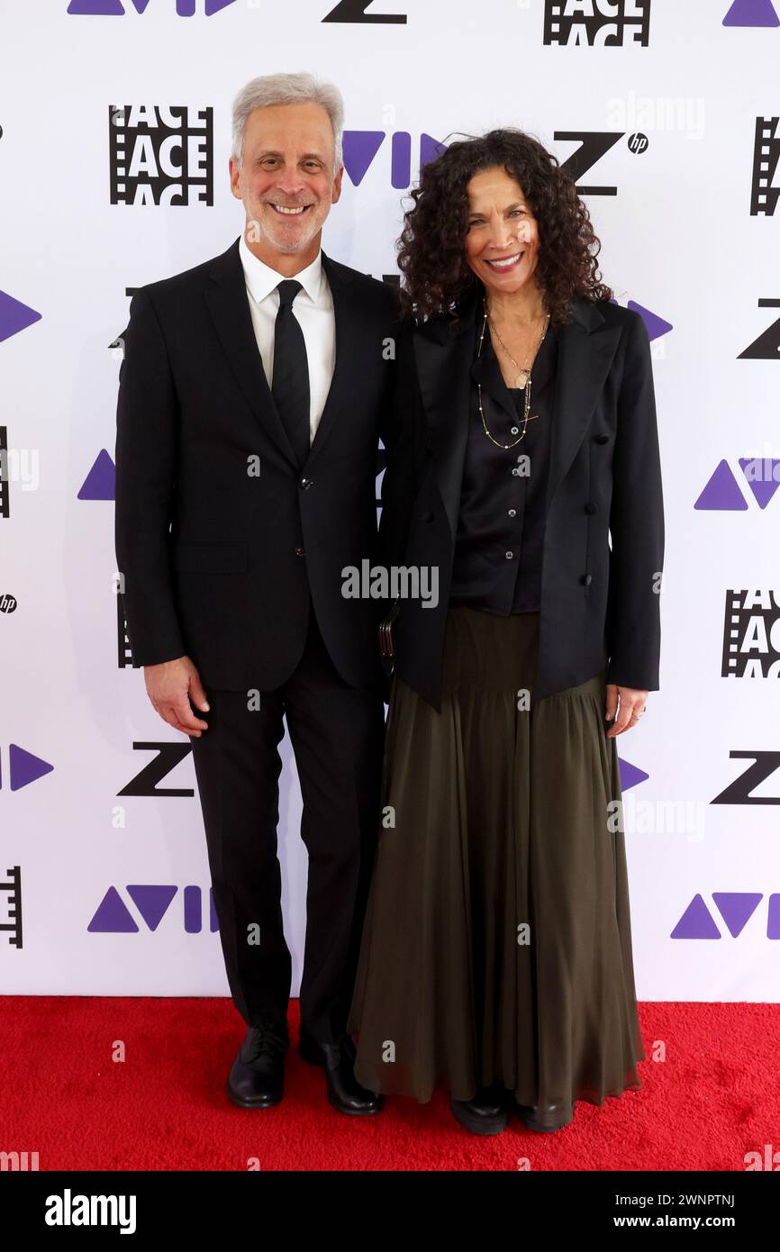 William Goldenberg nimmt am 3. März 2024 an den 74. Jährlichen ACE Eddie Awards in der Royce Hall in Los Angeles Teil. Foto: Crash/imageSPACE Stockfoto