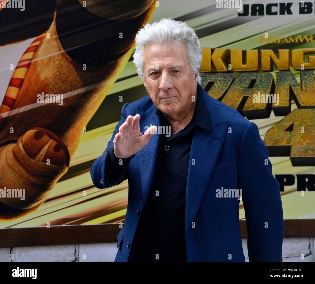 Los Angeles, Usa. März 2024. Darsteller Dustin Hoffman nimmt am Sonntag, den 3. März 2024, an der Premiere der Zeichentrickfilmkomödie Kung Fu Panda 4 im AMC The Grove in Los Angeles Teil. Story: Po bereitet sich darauf vor, der spirituelle Führer seines Tals des Friedens zu werden, braucht aber auch jemanden, der seinen Platz als Drachenkrieger einnimmt. Als solcher wird er einen neuen Kung-Fu-Praktizierenden für den Ort ausbilden und auf einen Schurken namens Chamäleon treffen, der Schurken aus der Vergangenheit heraufbeschwört. Foto: Jim Ruymen/UPI Credit: UPI/Alamy Live News Stockfoto