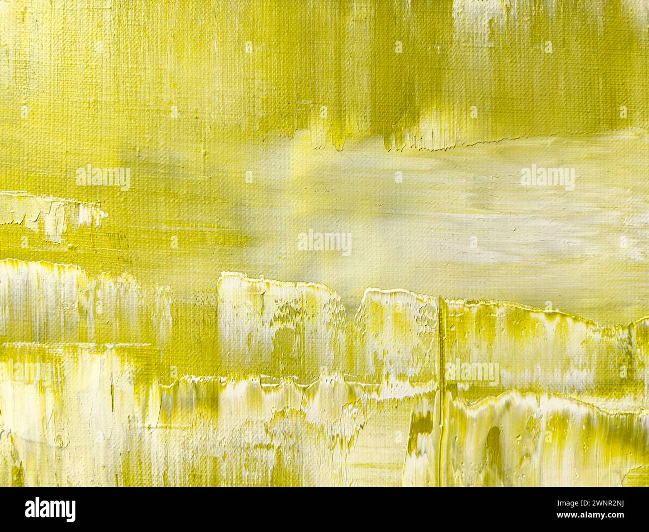 Künstlerischer Hintergrund. Handgemalte Leinwand in leuchtend gelben Farben. Stockfoto