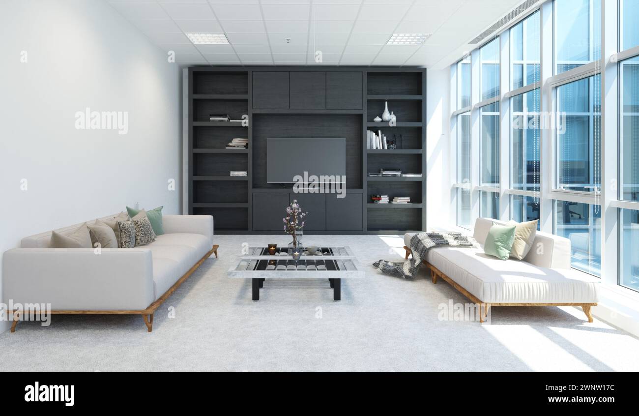 Ein Wohnzimmer mit einer weißen Couch und zwei weißen Stühlen Stockfoto