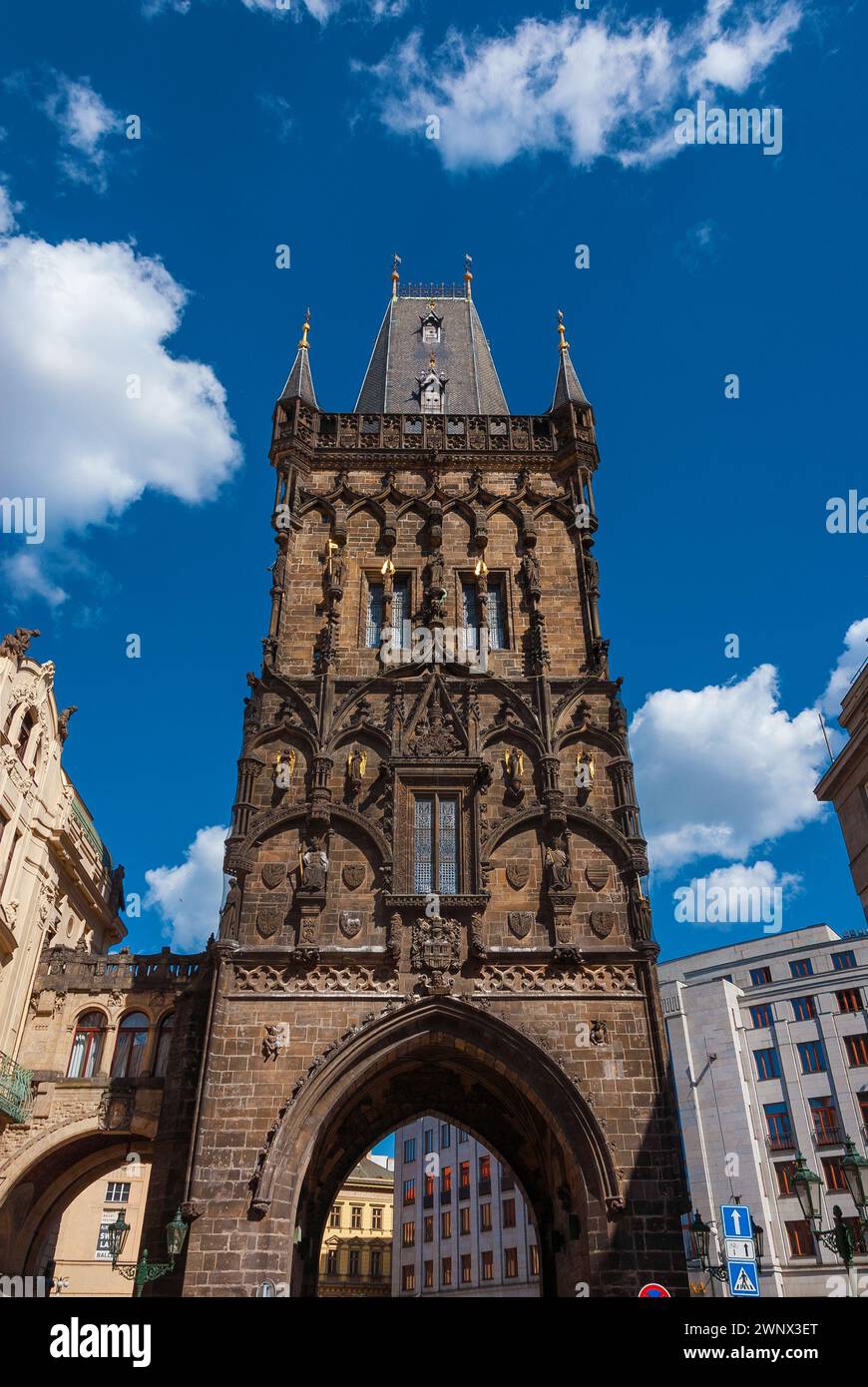 Pulverturm in Prag, eines der ältesten Stadttore Stockfoto