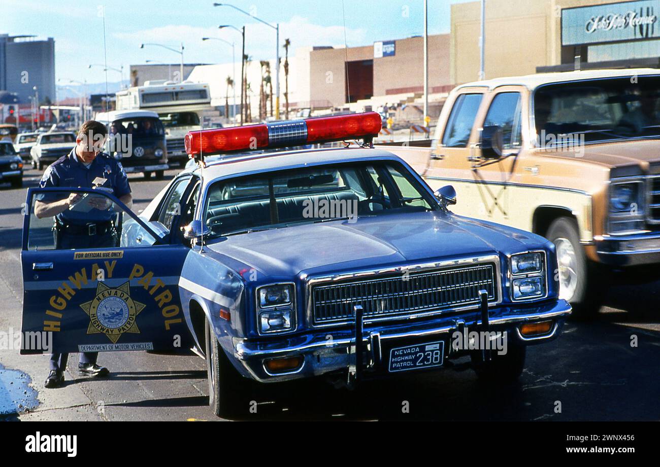 Nevada Highway Patrol Officer auf dem Strip in Las Vegas Nevada USA im Jahr 1981 Stockfoto