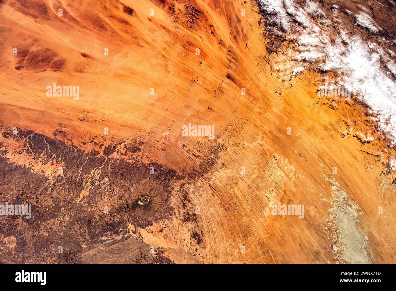 Wüstenland, in der Nähe von Nyala, Sudan. Digitale Bildverbesserung durch die NASA Stockfoto