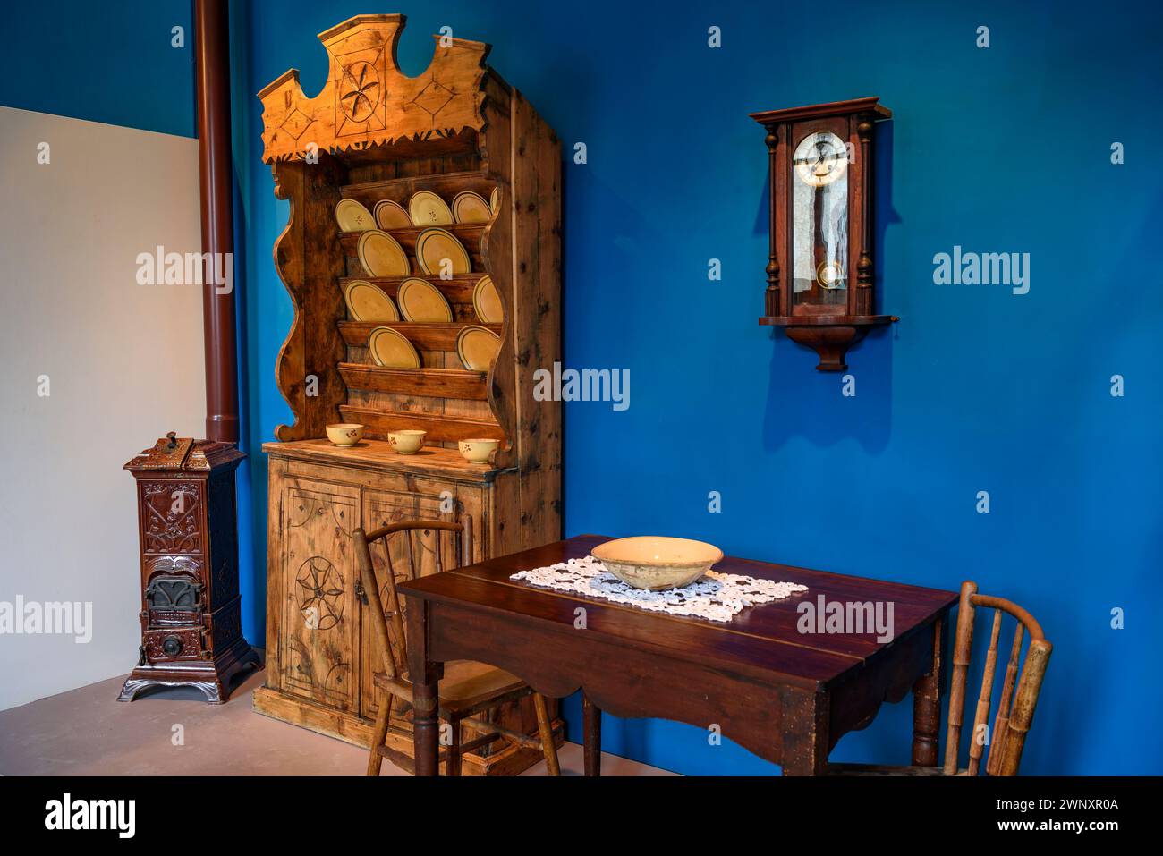 Cerdà Museum in Puigcerdà. Zimmer, die ein traditionelles Cerdanya-Haus nachbilden (Puigcerdà, Girona, Katalonien, Spanien, Pyrenäen) Stockfoto