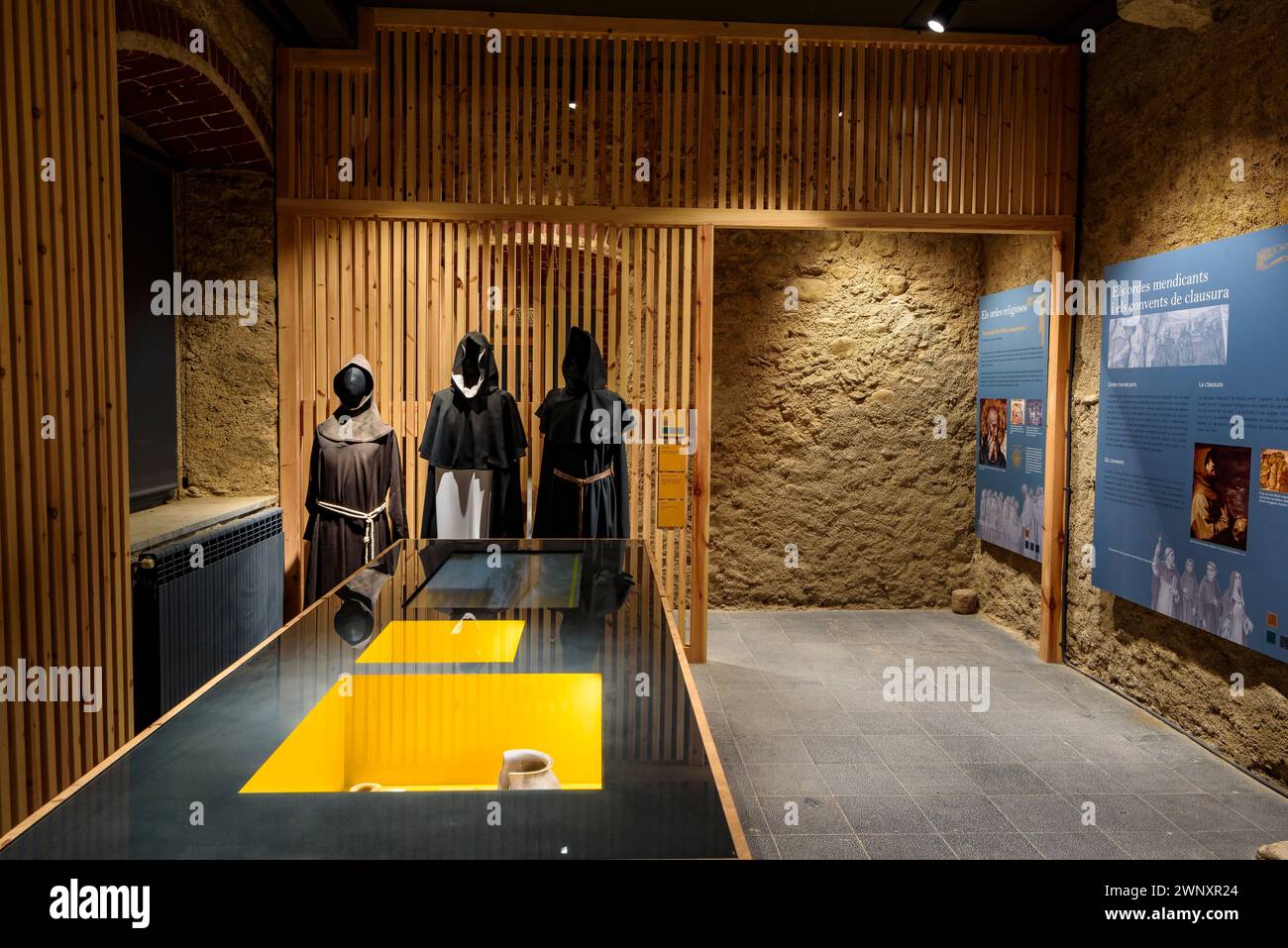 Cerdà Museum, in Puigcerdà. Raum für das ehemalige Kloster der Klosterschwestern von Puigcerdà (Cerdanya, Girona, Katalonien, Spanien, Pyrenäen) Stockfoto