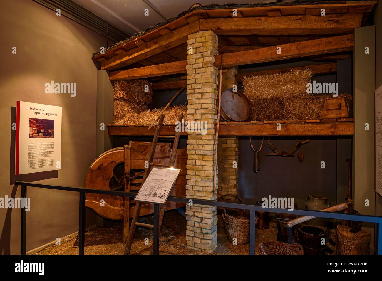 Cerdà Museum in Puigcerdà. Zimmer, die ein traditionelles Cerdanya-Haus nachbilden (Puigcerdà, Girona, Katalonien, Spanien, Pyrenäen) Stockfoto