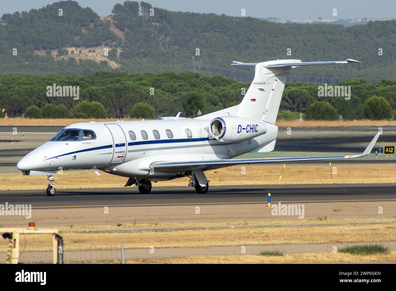 Embraer 505 Phenom 300 Exekutivflugzeug in Madrid Stockfoto