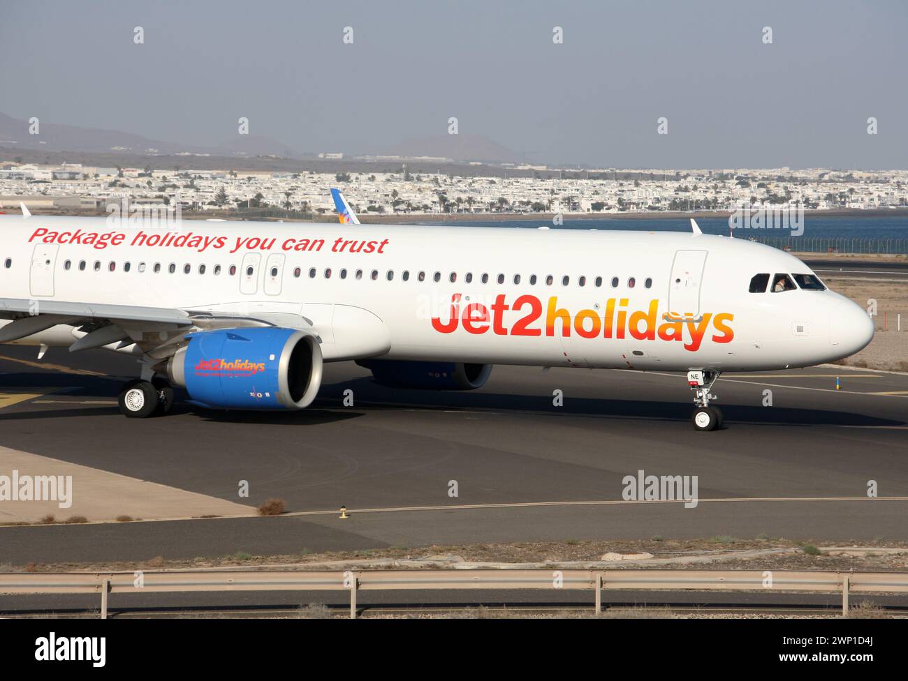 Ein Airbus A321neo von Jet2 am Flughafen Lanzarote Arrecife Kanarische Inseln Stockfoto