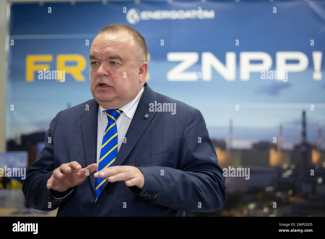 Kiew, Ukraine. März 2024. Petro Kotin, amtierender Vorstandsvorsitzender der Aktiengesellschaft „Energoatom“, spricht während einer Pressekonferenz, die dem zweiten Jahrestag der Besetzung des Kernkraftwerks Zaporischschschhia durch die russischen Streitkräfte gewidmet ist, vor den Medien. Das Kernkraftwerk Zaporischschschhya wurde von russischen Truppen besetzt. Quelle: SOPA Images Limited/Alamy Live News Stockfoto