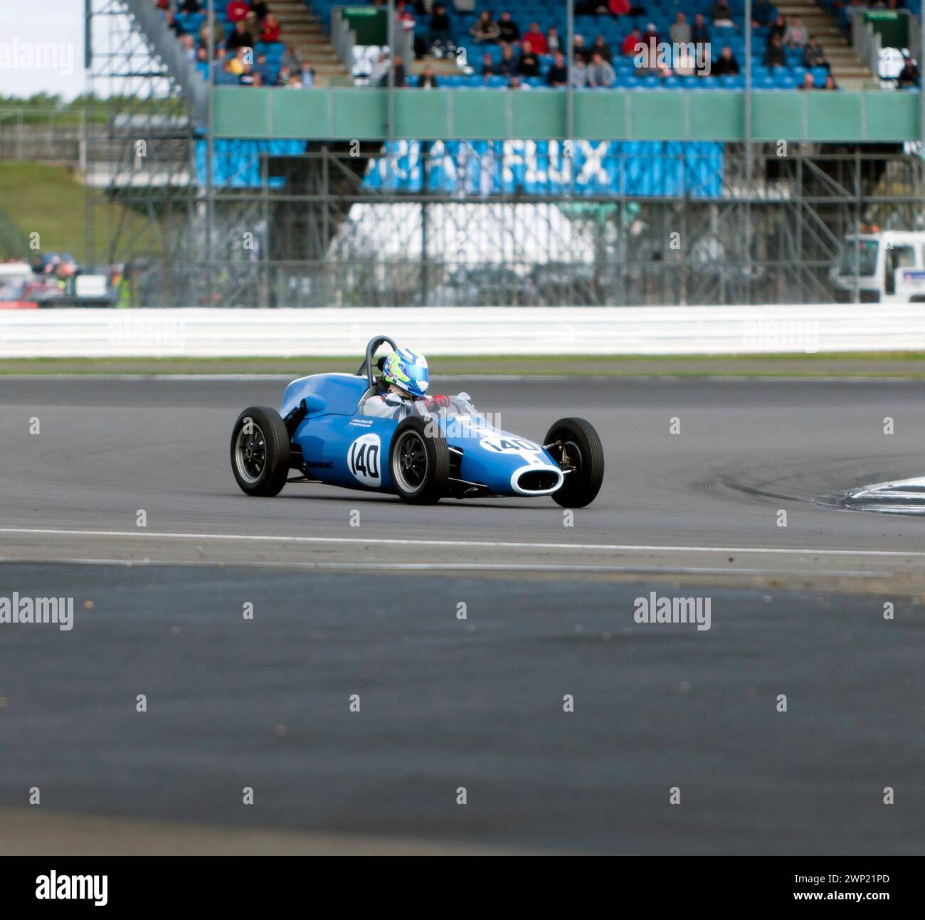 Keith Pickering fuhr seine Blue, 1960, Britannia FJ, während des Historic Formula Junior Race beim Silverstone Festival 2023 Stockfoto