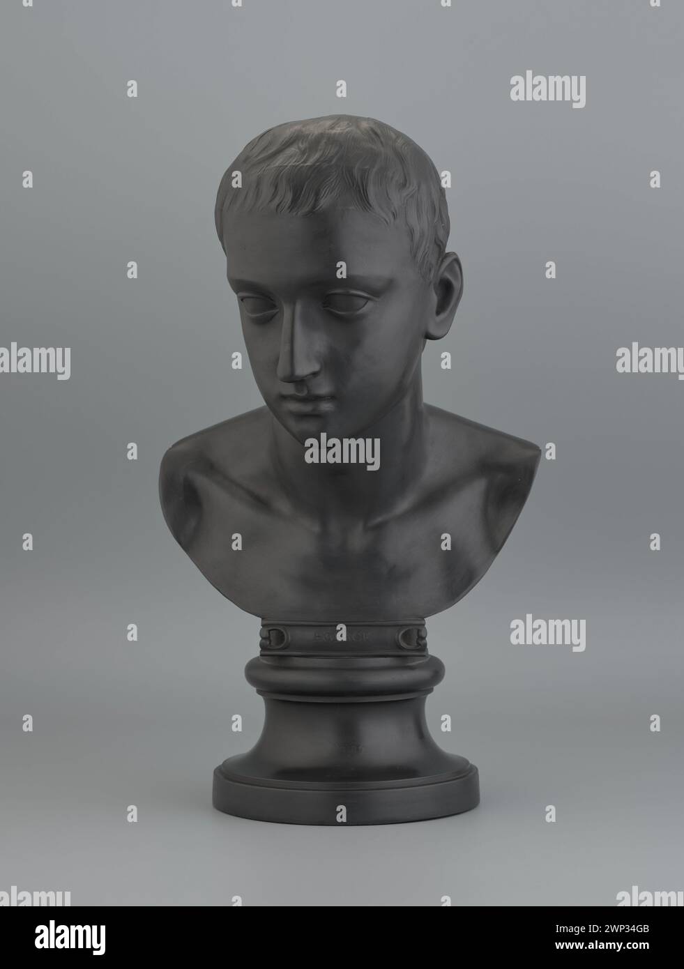 Horace's Hauptwerk ist ein Medaillon im klassischen Stil, das um 1800 geschaffen wurde und den römischen Dichter Horace darstellt. Es spiegelt die neoklassischen künstlerischen Strömungen dieser Zeit wider. Stockfoto