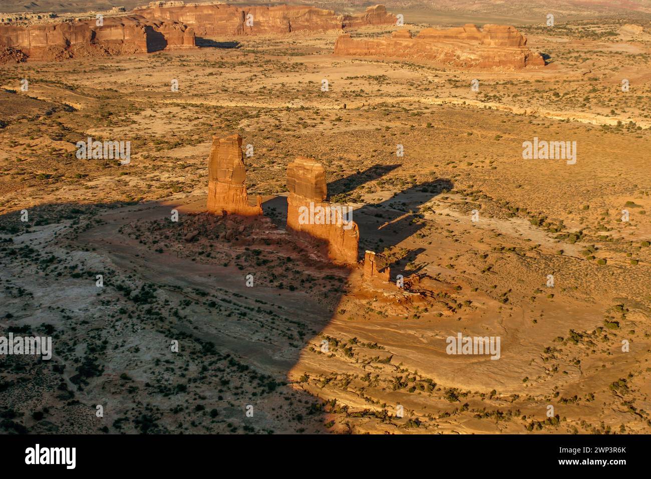 Luftaufnahme der Determination Towers in der Nähe von Moab, Utah. Stockfoto