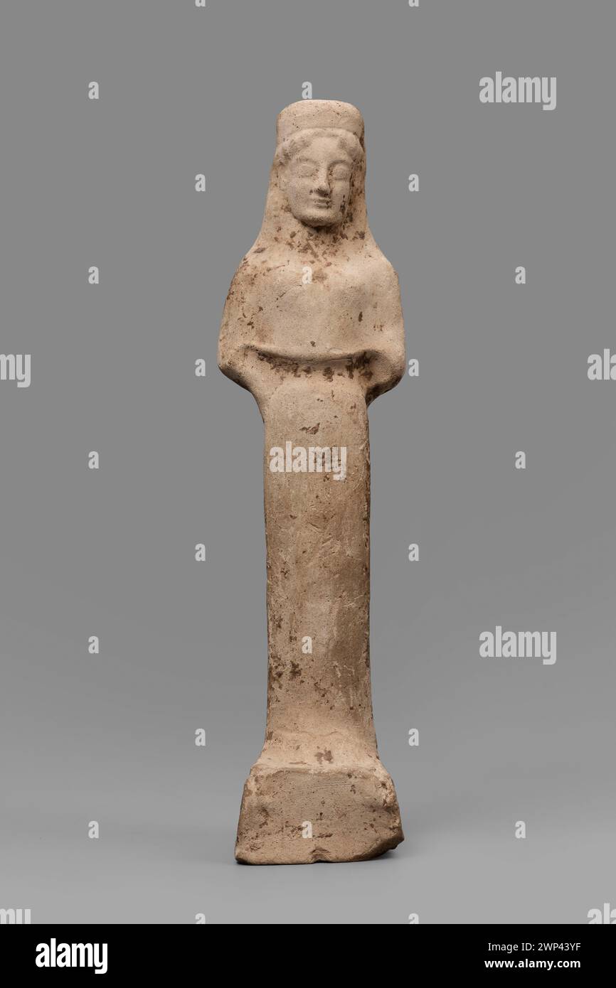 Diese Figur stellt Demeter, die griechische Göttin der Landwirtschaft, dar, die um 530 v. Chr. als Geschenk mit Provenienz erhalten wurde. Stockfoto Diese Figur stellt Demeter, die griechische Göttin der Landwirtschaft, dar, die um 530 v. Chr. als Geschenk mit Provenienz erhalten wurde. Stockfoto