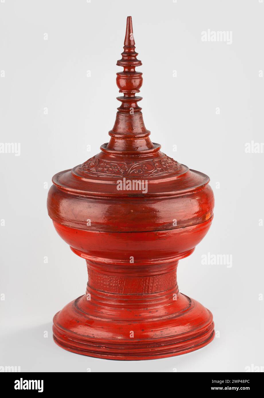 HSUN OK Opferschiff aus dem späten 19. Jahrhundert, Teil der burmesischen Kunstsammlung von Jadwiga Toeplitz-Mrozowska. Herkunft des Geschenks erhalten. Stockfoto