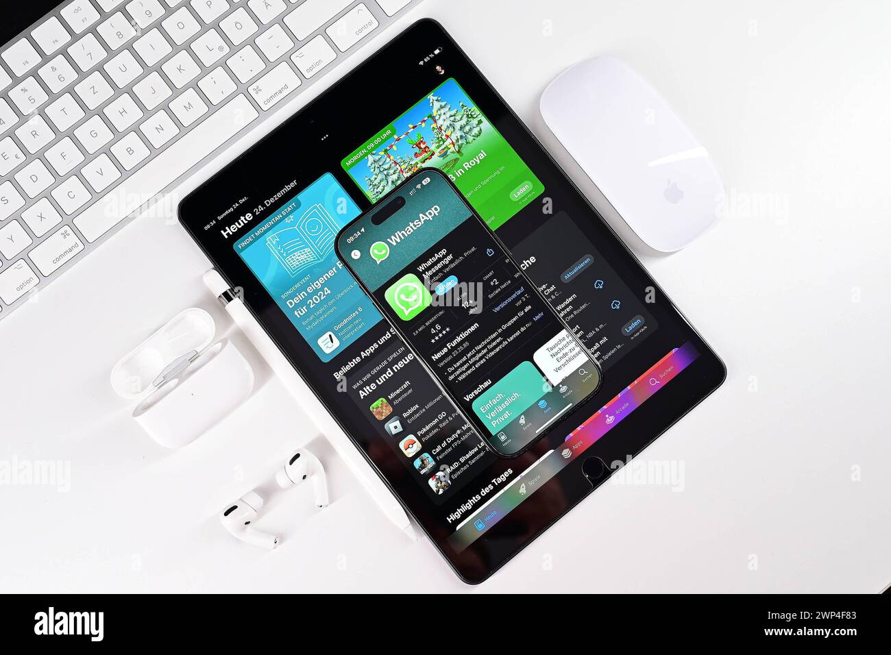 Stockbilder WhatsApp, WhatsApp ist ein Instant-Messaging-Dienst, META-Plattformen, META, WhatsApp Inc., Meta-Plattformen Hamburg Hamburg Hamburg Deutschland *** Stockbilder WhatsApp, WhatsApp ist ein Instant-Messaging-Dienst, META-Plattformen, META, WhatsApp Inc, Meta-Plattformen Hamburg Hamburg Hamburg Deutschland Copyright: XLobeca/FelixxSchlikisx Stockfoto