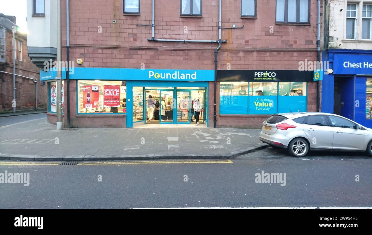 Poundland Store in Wishaw, Schottland Stockfoto