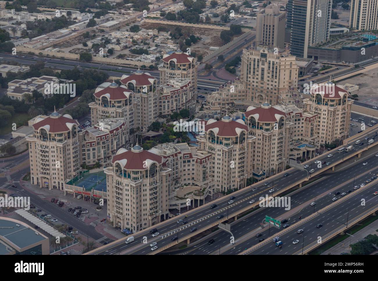 Ein Bild vom Swissotel Al Murooj Dubai Hotel. Stockfoto