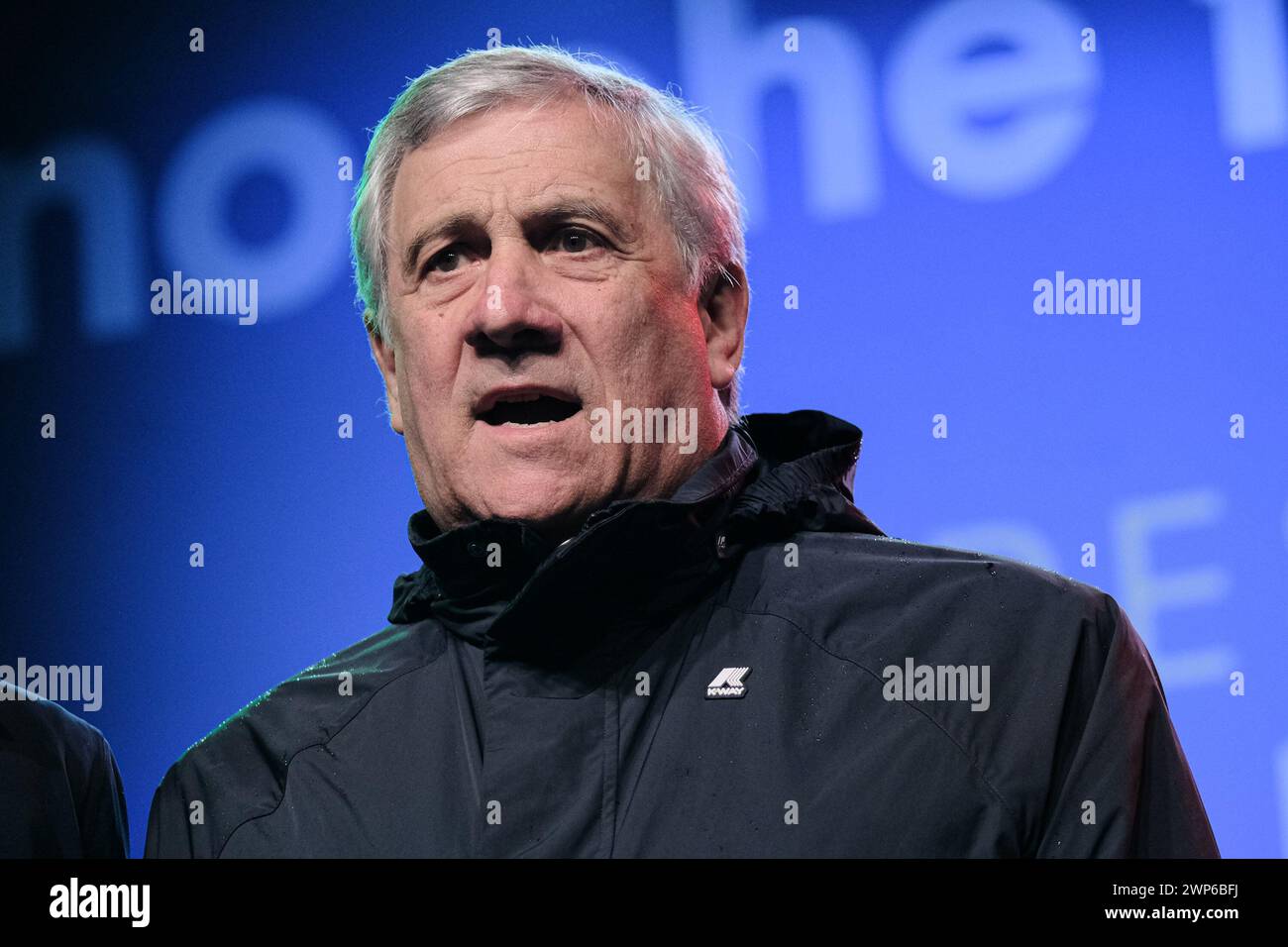 Pescara, Italien. März 2024. Antonio Tajani spricht während einer Kundgebung für die Abruzzen-Regionalwahlen in Pescara zur Unterstützung von Marco Marsilio. Quelle: SOPA Images Limited/Alamy Live News Stockfoto