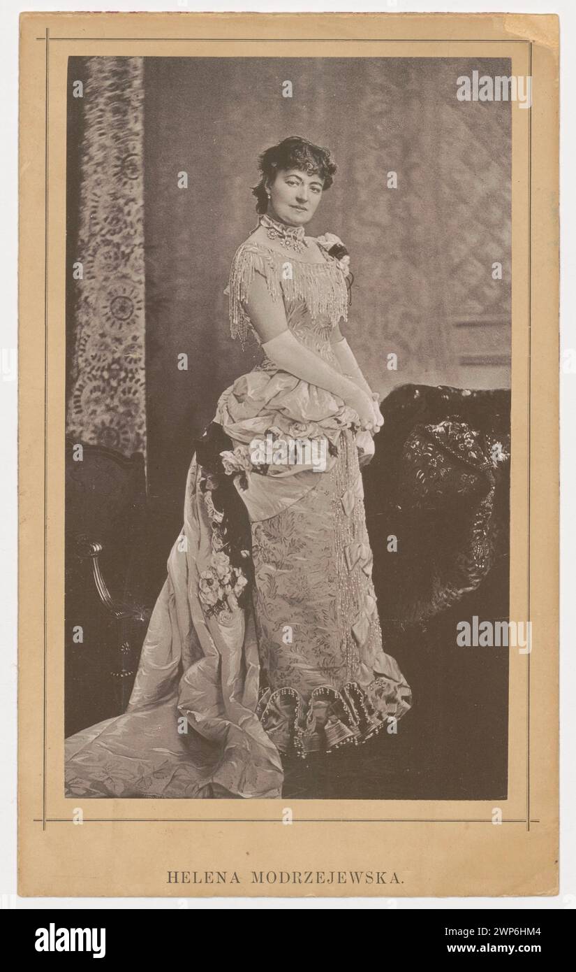 Porträt von Helena Modrzejewska (1840-1909) in einem Kostüm für den Titel in der Kunst von Victorien Sardou 'Odette' im Theater Royal haymarket in London 1882 (cu 'for 1884; Walker, Samuel Alexander (1841-1922), Musical- und Theaterecho (Warschau; Magazin; 1877-1907), Römmler & Jonas (Dresden; Verlag und Druckerei; 1871-1945); 1884; 1882 (fotografischer Prototyp) (1882-00-1884-00); Musical- und Theaterecho (Warschau - Zeitschrift - 1883-1884), Modrzejewska, Helena (1840-1909), Modrzejewska, Helena (1840-1909) - Ikonographie, Rajchman, Aleksander (1855-1915) - Sammlung, Sardou, V. Stockfoto