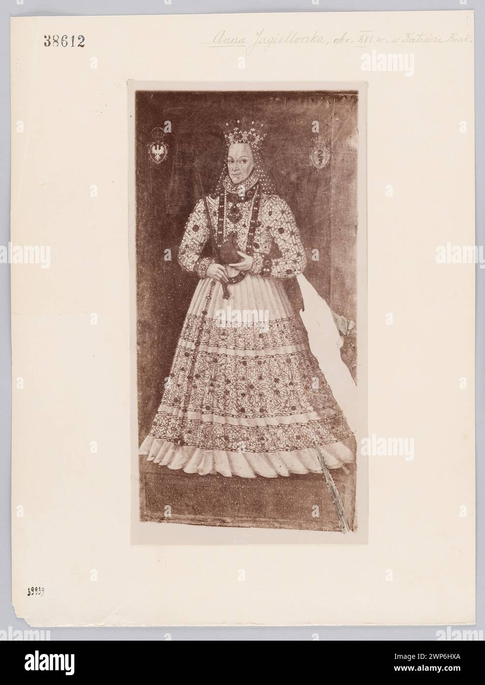 Foto von Ignacy Krieger vor 1893 von Anna Jagiellon in einem Krönungskleid, gemalt von Marcin Kober (ca. 1550-ante 1598), ausgestellt in der Krakauer Kathedrale, aus Amalia Kriegers Sammlung. Stockfoto